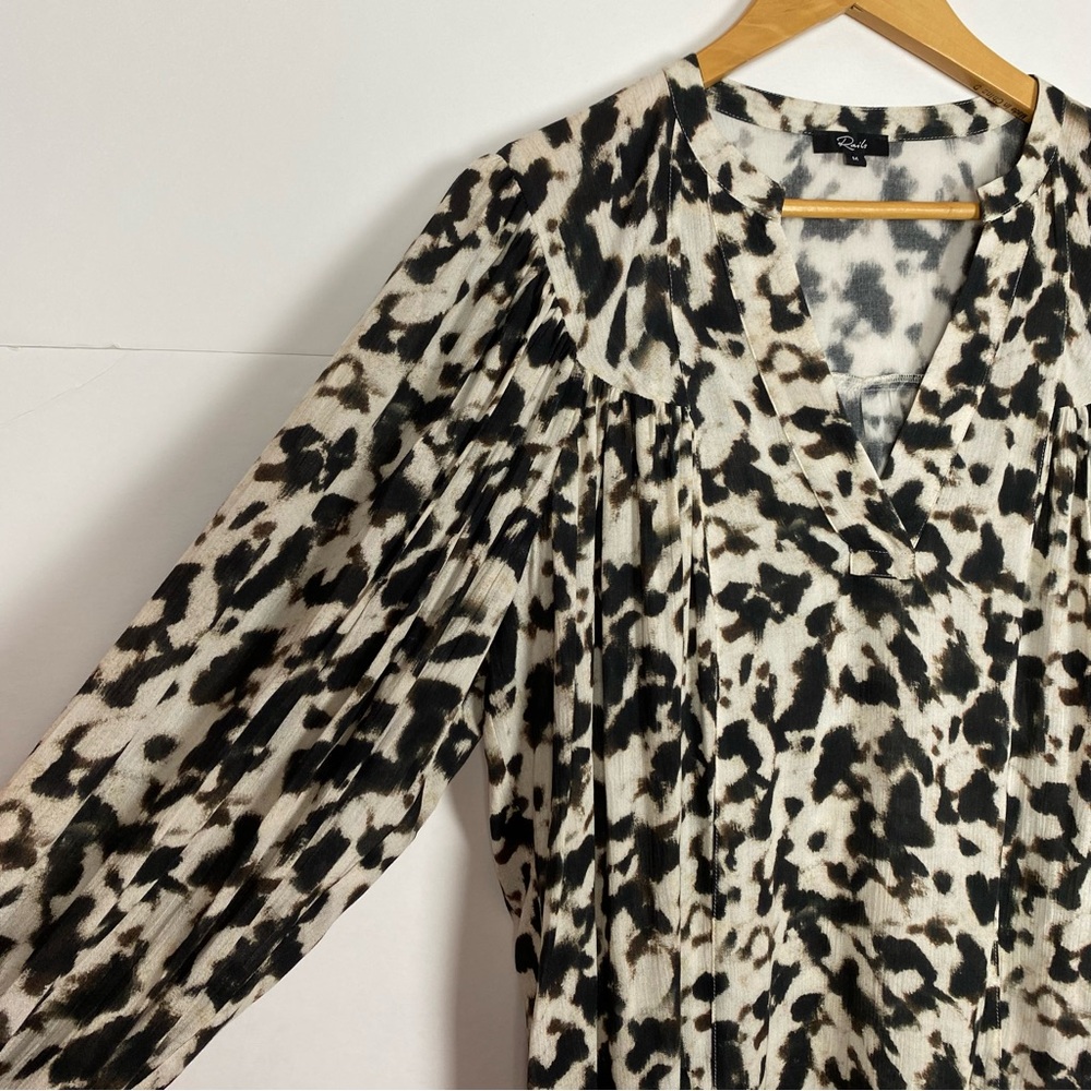 Rails Fable Top In Blurred Cheetah Size Medium - image 8